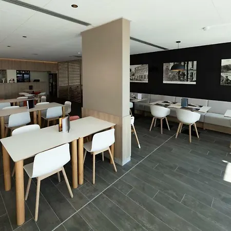 Floreal Le Panoramique 3* モン・サン・オベール